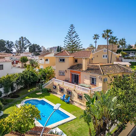 Casa De Los Limones By Michael Family Villa Near Puerto Marina-2